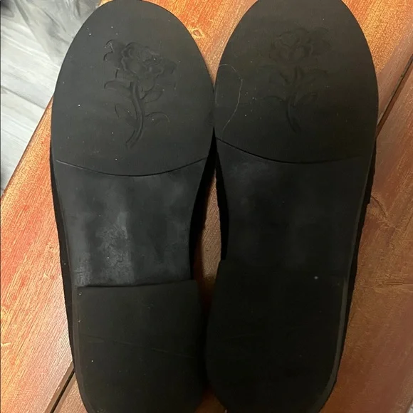 Black Croc-Embossed Penny Loafers - Picture 3 of 3